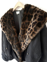 Lade das Bild in den Galerie-Viewer, *Seide* RARE Otto Kern Blouson 80s Fake Fur Leo (L-XL)
