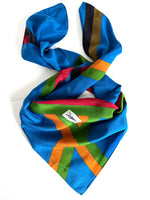 Lade das Bild in den Galerie-Viewer, *Yves Saint Laurent* Tuch Seide 80s Grafic
