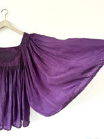 Lade das Bild in den Galerie-Viewer, RARE 70s Bluse Ballonärmel California (One Size)
