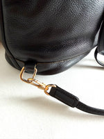 Lade das Bild in den Galerie-Viewer, *Longchamp* Rucksack Leder Schwarz

