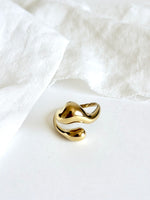 Lade das Bild in den Galerie-Viewer, Ring 14k Gold Chunky Hugs
