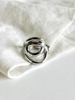 Lade das Bild in den Galerie-Viewer, Ring 14k Silber Statement Lines
