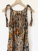 Lade das Bild in den Galerie-Viewer, Latzhose Animal 80s Tiger Print (M-L)
