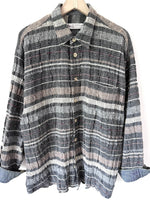 Lade das Bild in den Galerie-Viewer, Wolle Flanellhemd Overshirt Grau Streifen (XL)

