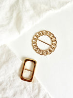 Lade das Bild in den Galerie-Viewer, Ring Halstuch Brosche 14k Gold • Round
