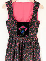 Lade das Bild in den Galerie-Viewer, *Wiesn Kollektion* Dirndl Kleid Blumen Stick (S-M)
