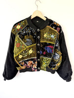 Lade das Bild in den Galerie-Viewer, Samt Bomberjacke Bohemian Stick (M-L)
