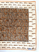 Lade das Bild in den Galerie-Viewer, *Seide* Tuch 80s Leo Animal Print
