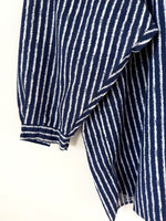 Lade das Bild in den Galerie-Viewer, *Leinen* Overshirt Bluse Marine Nadelstreifen (XL)
