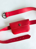 Lade das Bild in den Galerie-Viewer, Ledergürtel mit Taschen 70s Rot  (70-100)
