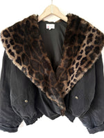Lade das Bild in den Galerie-Viewer, *Seide* RARE Otto Kern Blouson 80s Fake Fur Leo (L-XL)
