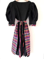 Lade das Bild in den Galerie-Viewer, *Wiesn Kollektion* RARE Dirndl Kleid Wildseide Blumen Stick (L)

