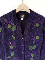 Lade das Bild in den Galerie-Viewer, Cardigan Wolle Mohair Chenille Stick Blumen (S)
