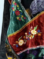 Lade das Bild in den Galerie-Viewer, Samt Bomberjacke Bohemian Stick (L)
