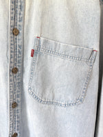 Lade das Bild in den Galerie-Viewer, *Levis* Jeanshemd Denim 90s Hellblau (M)
