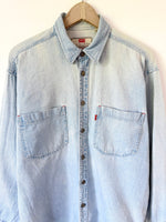 Lade das Bild in den Galerie-Viewer, *Levis* Jeanshemd Denim 90s Hellblau (M)

