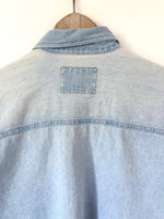 Lade das Bild in den Galerie-Viewer, *Levis* Jeanshemd Denim 90s Hellblau (M)
