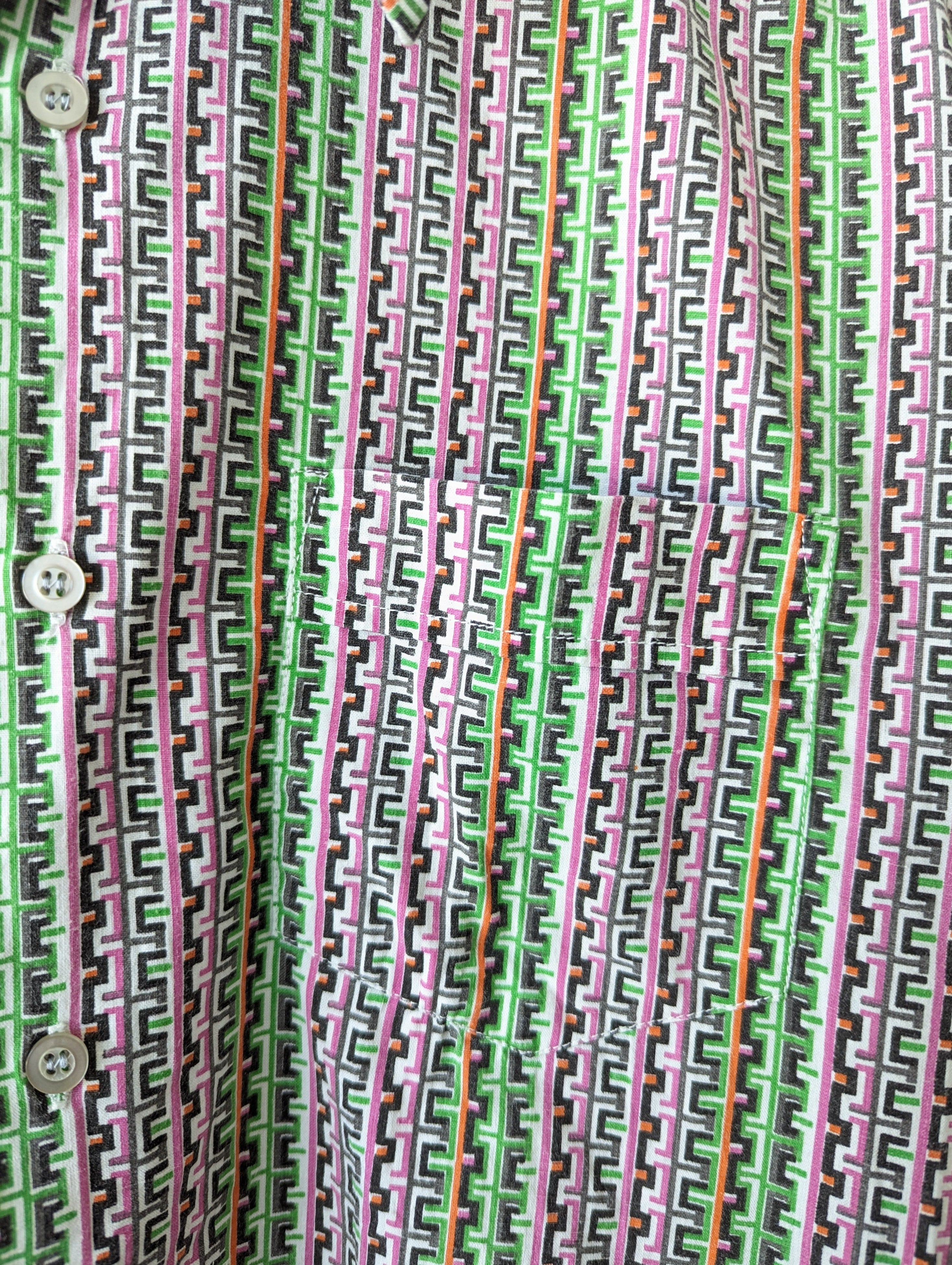 Hemd 70s Grafic Print Grün Pink Heavin (M-L)