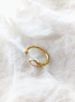 Lade das Bild in den Galerie-Viewer, Ring 14k Gold Waves Opal Stein
