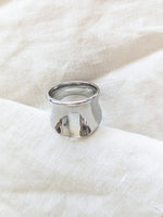 Lade das Bild in den Galerie-Viewer, Ring 14k Silber 90s Chunky
