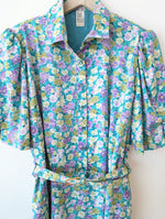 Lade das Bild in den Galerie-Viewer, Kleid 80s Stiefmütterchen Blumen Türkis (XL-XXL)
