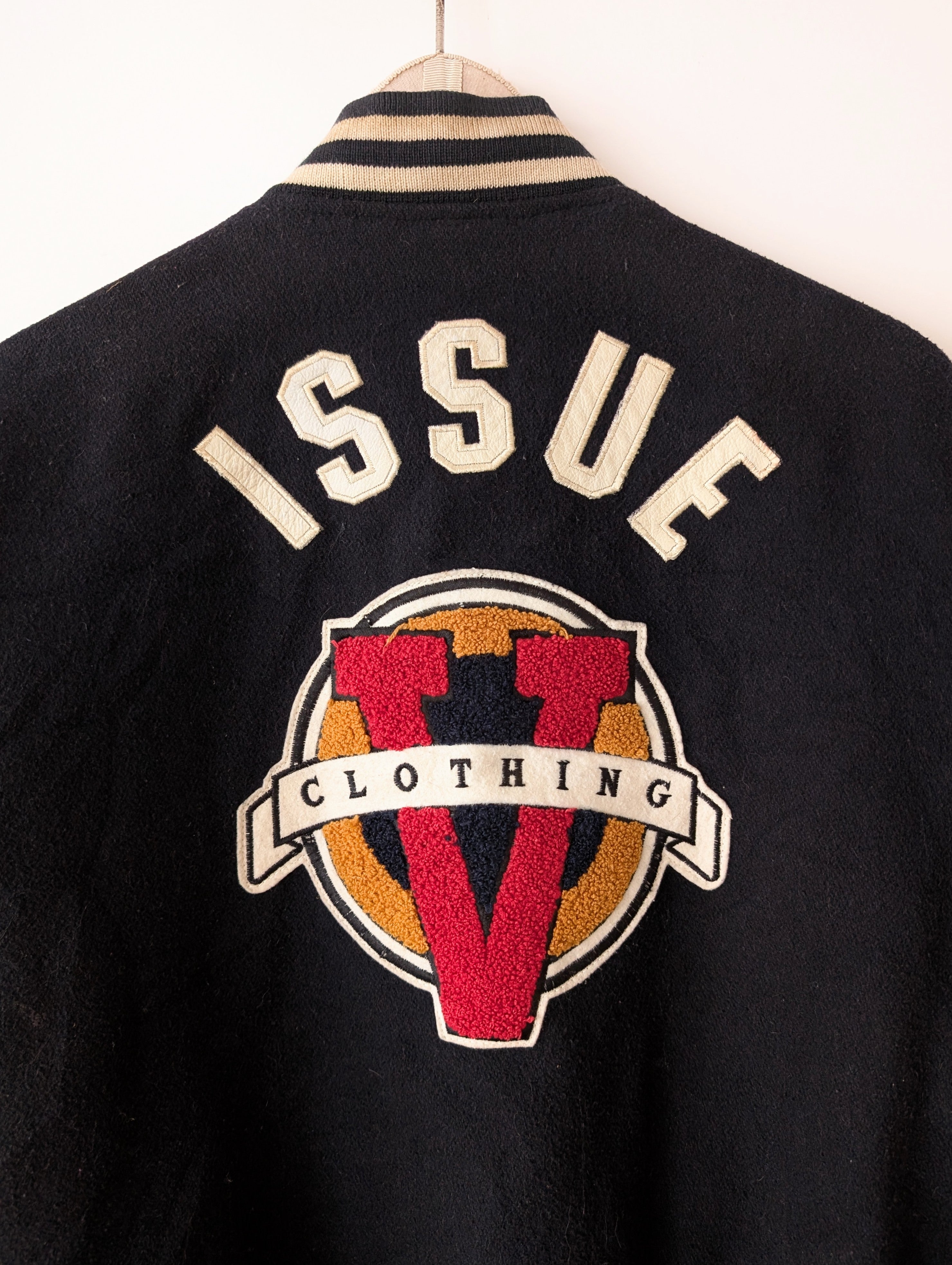 RARE College Varsity V Lederbomber (L)