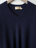 Lade das Bild in den Galerie-Viewer, *Alpaka Wolle* Pullover Scotland Marineblau (XXL)
