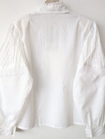 Lade das Bild in den Galerie-Viewer, *XMAS* Deadstock Bluse Folklore Spitze (L)
