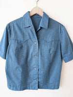 Lade das Bild in den Galerie-Viewer, Bluse Western Stil 70s Taubenblau (M-L)
