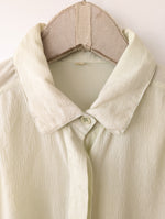 Lade das Bild in den Galerie-Viewer, *Seide* Bluse Mint Streifen Manschetten (M-L)

