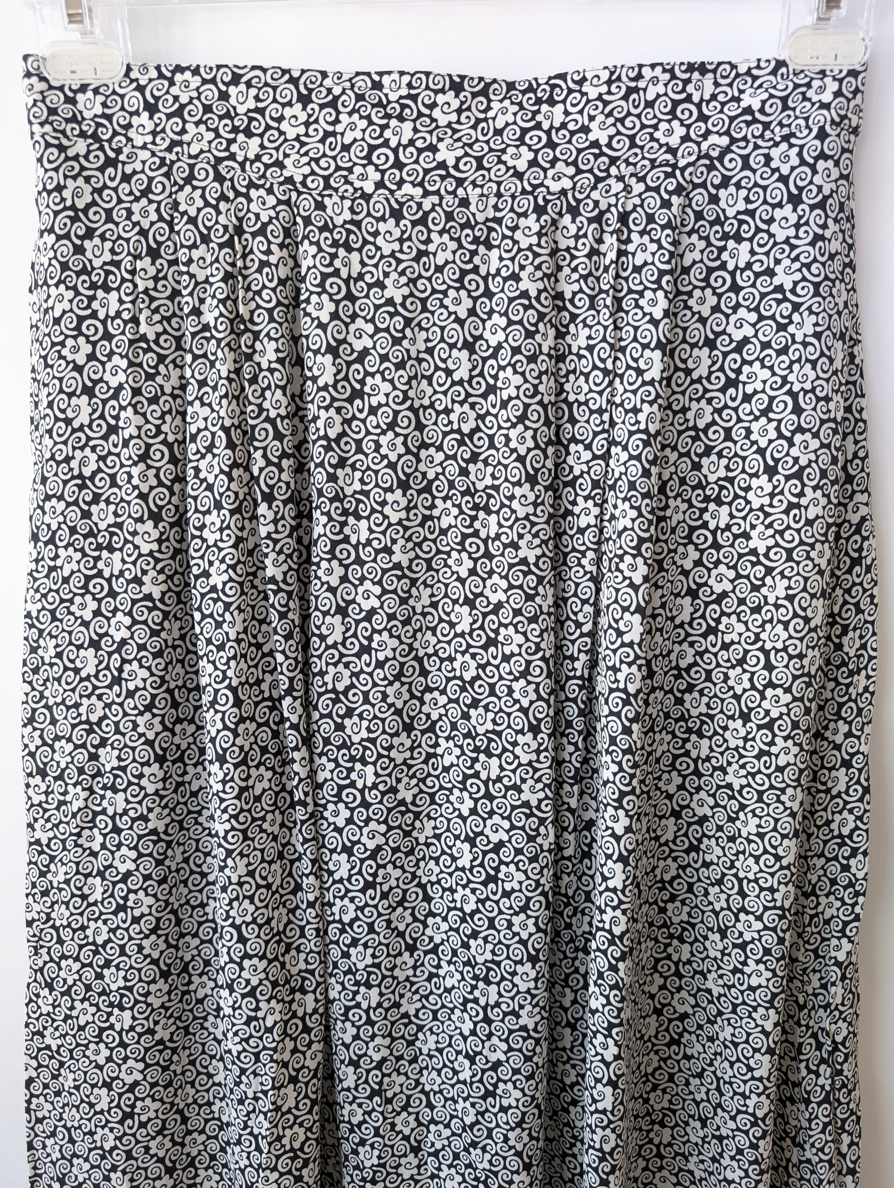 Rock 80s Blumen Schwarz Weiß (L-XL)