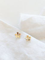 Lade das Bild in den Galerie-Viewer, Ohrringe 14k Gold Blumen

