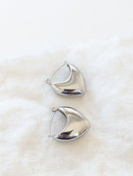 Lade das Bild in den Galerie-Viewer, Creolen 14k Silber Heart

