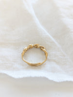 Lade das Bild in den Galerie-Viewer, Ring 14k Silber Twisted Fine
