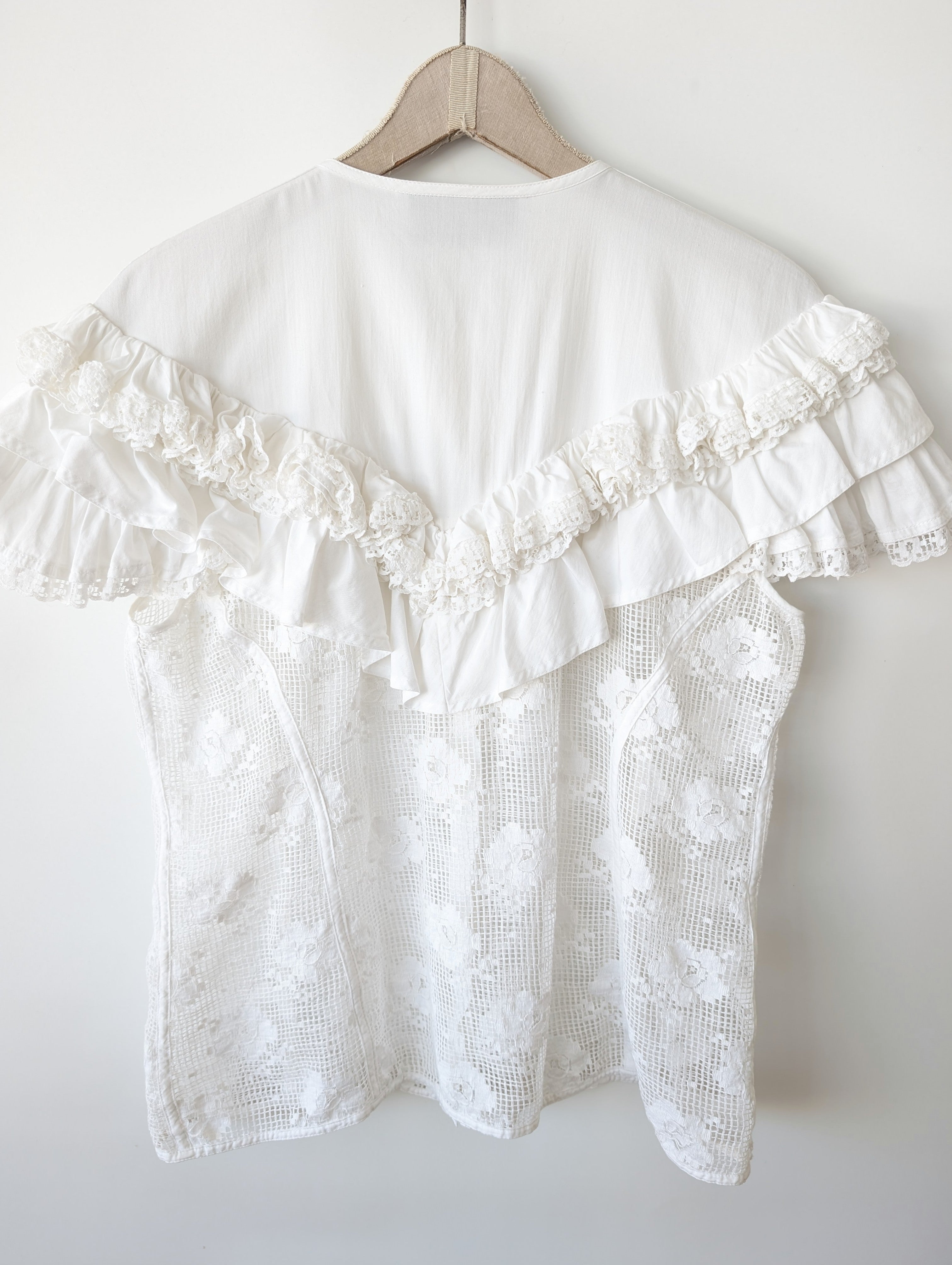 Bluse Corsage 80s Rüschen & Lochspitze (M-L)