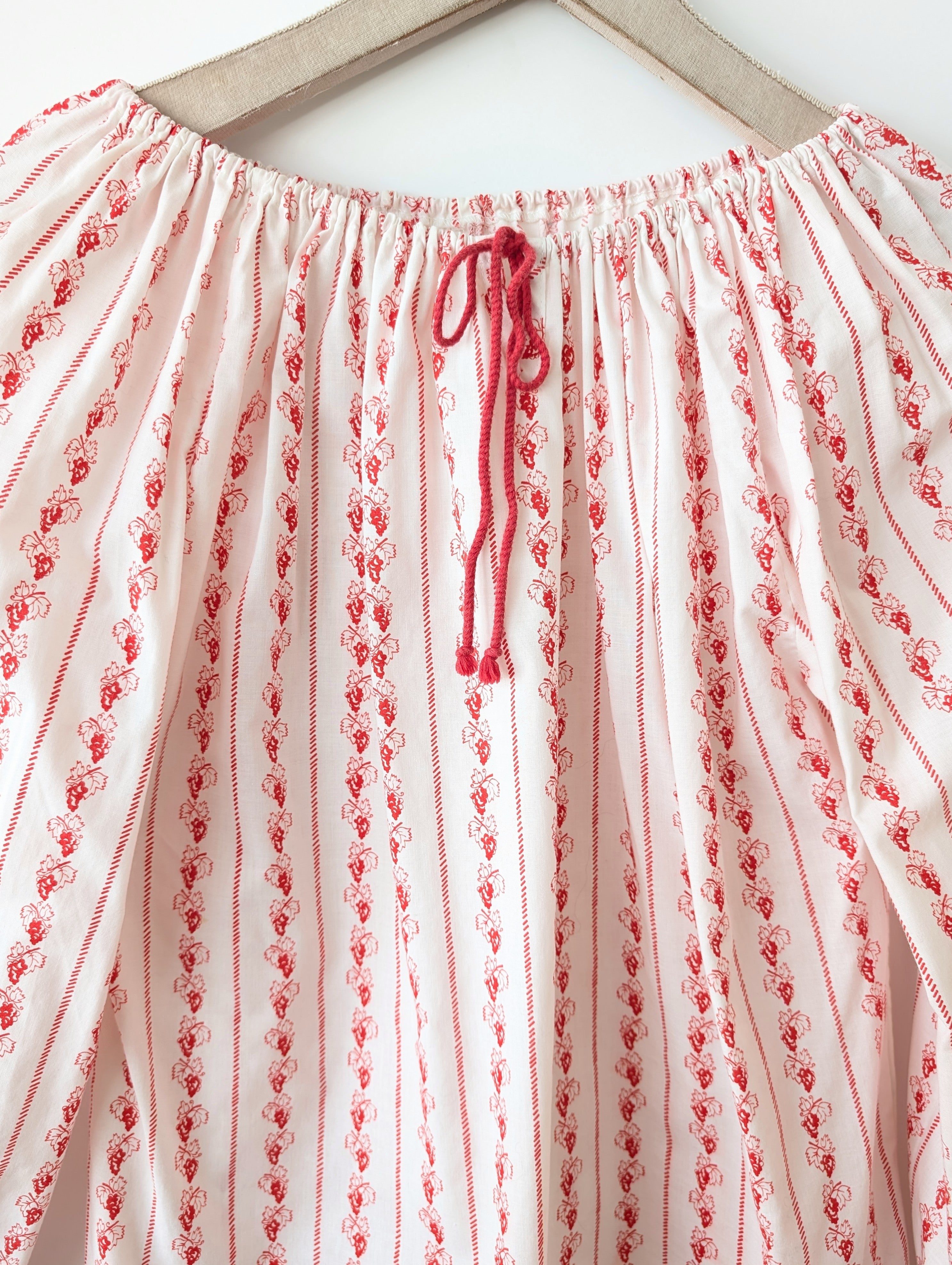 Bluse 70s Weintrauben Print Folklore Ballonärmel (M-XL)