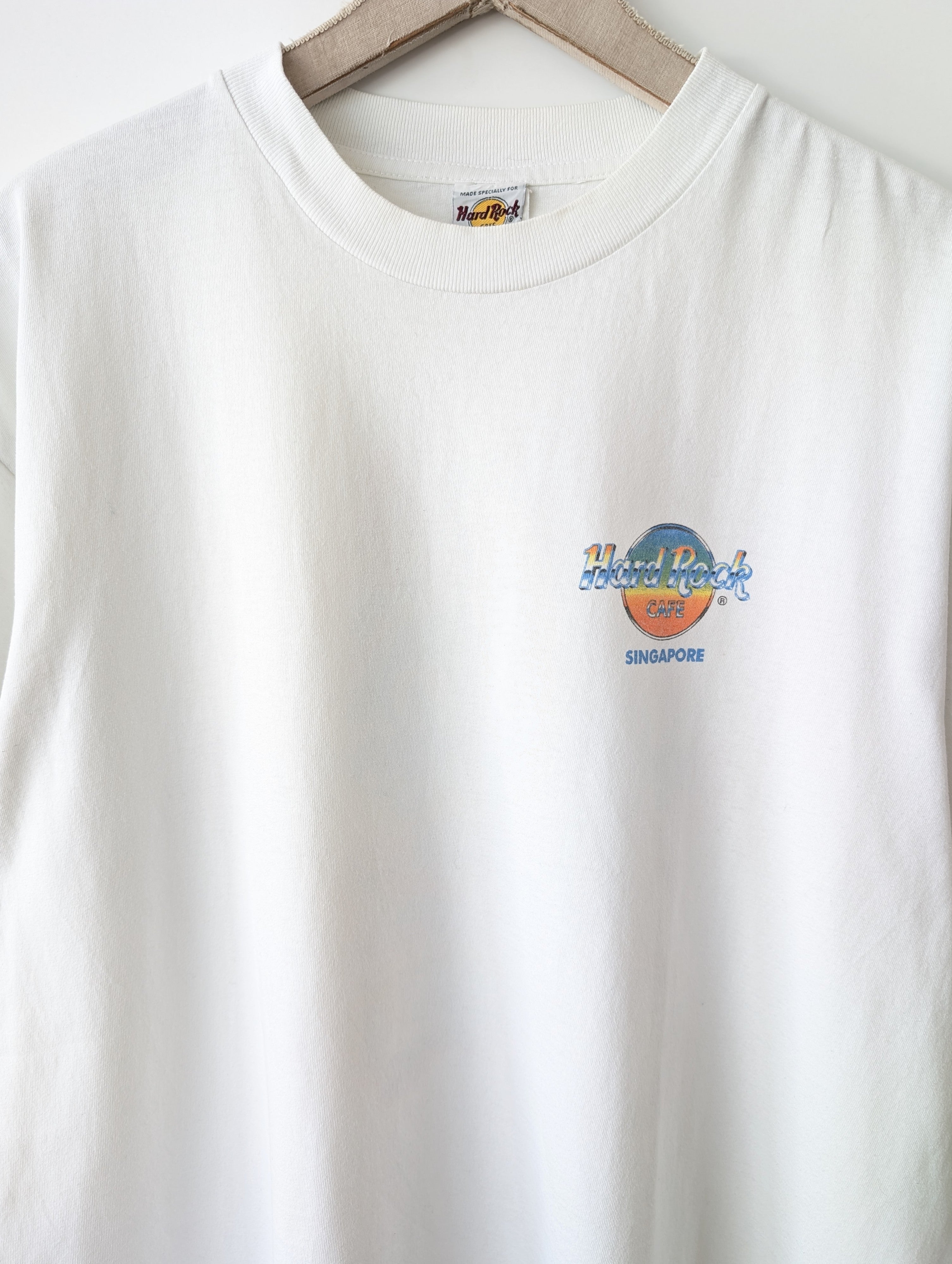 *Hard Rock Cafe* Shirt Backprint Singapore (XL)