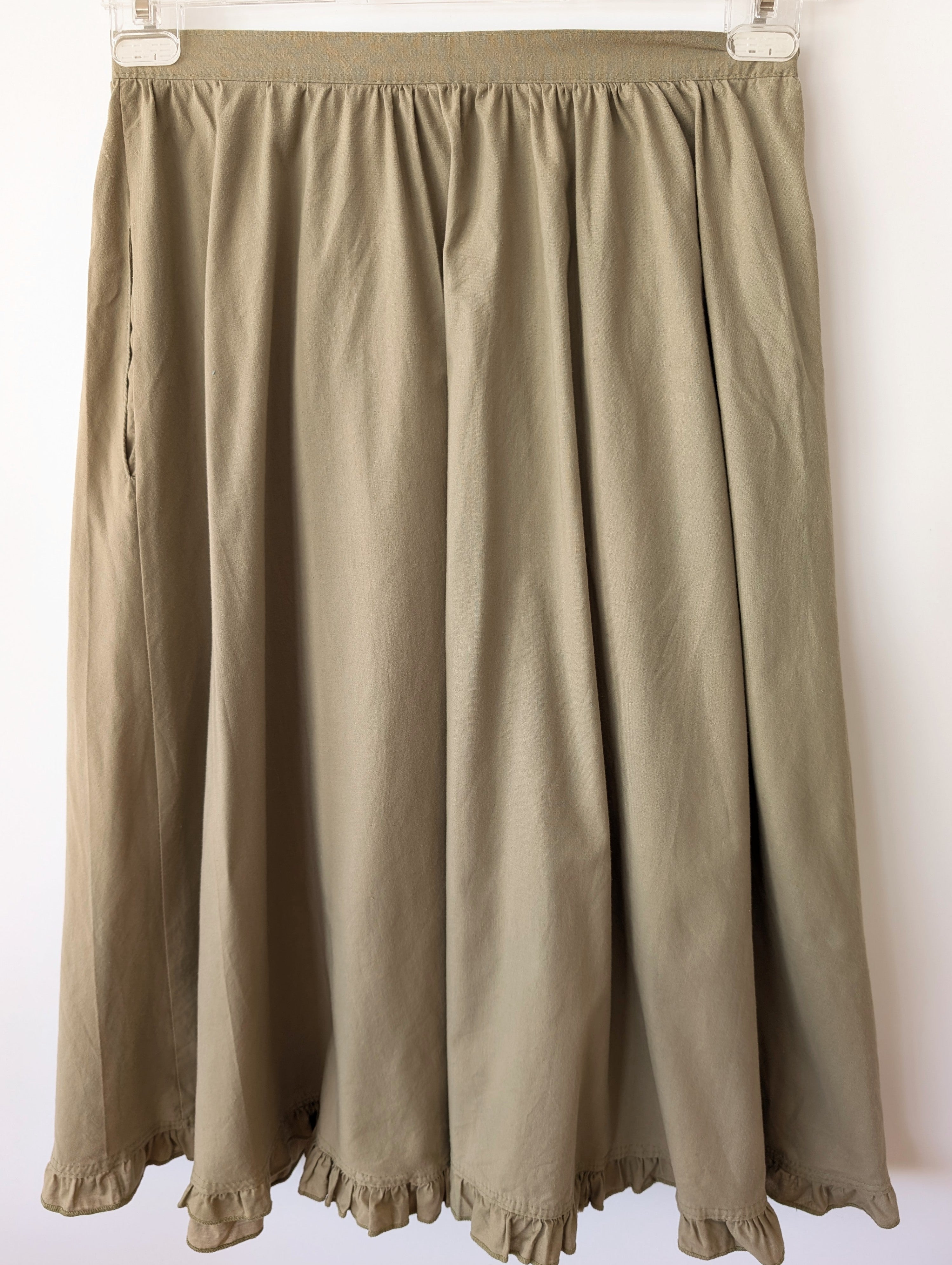 *Handmade* Rock Rüschen Skandi Khaki (M-L)