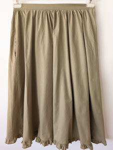 *Handmade* Rock Rüschen Skandi Khaki (M-L)