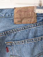Lade das Bild in den Galerie-Viewer, Levis 501 Jeans Hellblau Klassiker (30/32)
