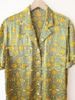 Lade das Bild in den Galerie-Viewer, *Seide* Bluse Bohemian Print Rauchblau (XL)

