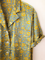 Lade das Bild in den Galerie-Viewer, *Seide* Bluse Bohemian Print Rauchblau (XL)
