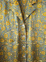 Lade das Bild in den Galerie-Viewer, *Seide* Bluse Bohemian Print Rauchblau (XL)
