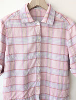Lade das Bild in den Galerie-Viewer, *Leinen* Bluse Pastell Flieder Gingham (M)
