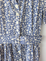 Lade das Bild in den Galerie-Viewer, Kleid Betty Barclay Streublümchen Blau (S)

