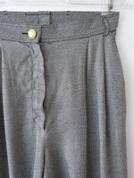 Lade das Bild in den Galerie-Viewer, Bermuda Shorts Hahnentritt Bundfalten (M)
