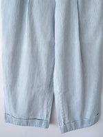 Lade das Bild in den Galerie-Viewer, Hose Wide Leg 80s Pinstripes Highwaist (XS)

