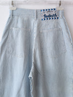 Lade das Bild in den Galerie-Viewer, Hose Wide Leg 80s Pinstripes Highwaist (XS)
