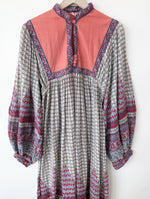 Lade das Bild in den Galerie-Viewer, Kleid 70s Bohemian Print Ballonärmel (M)
