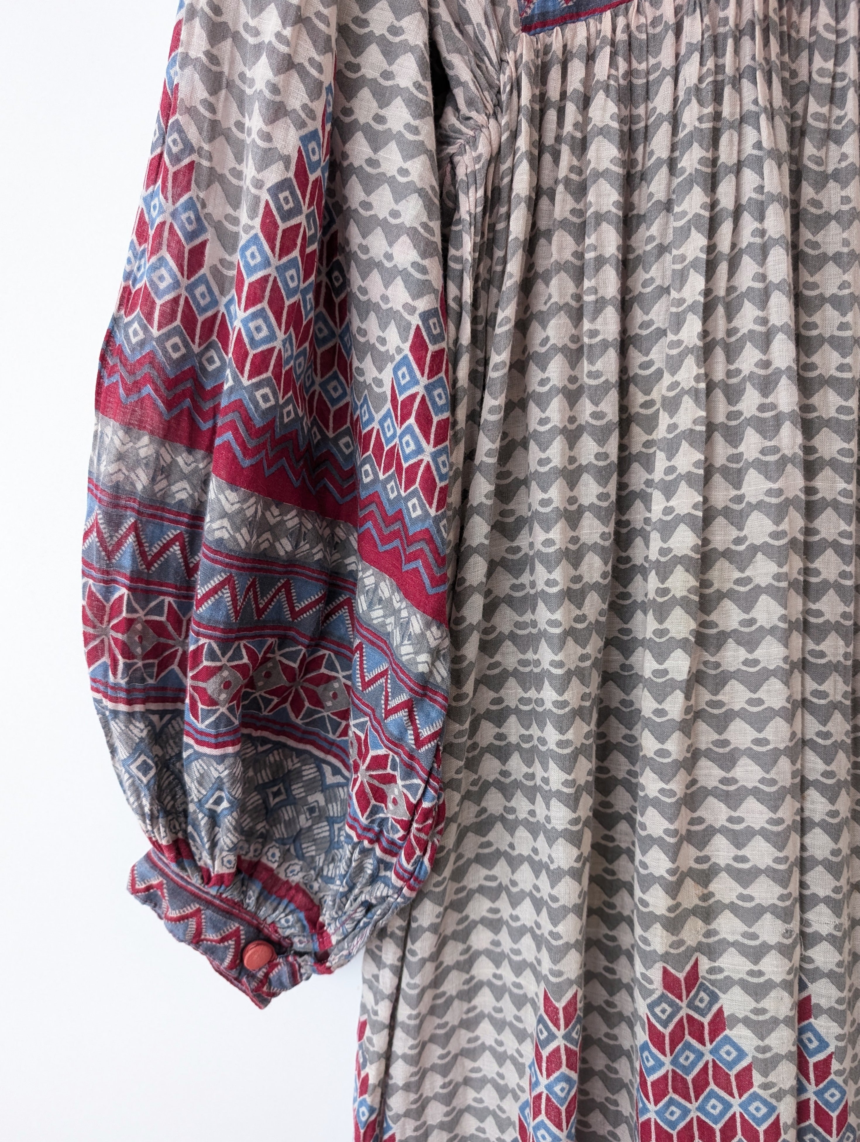 Kleid 70s Bohemian Print Ballonärmel (M)